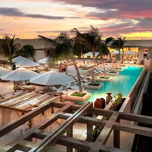 Motto By Hilton 4* Tulum